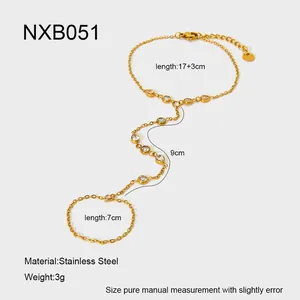 Détails du bracelet bague en acier inoxydable plaqué or 18 carats avec mesures zircon