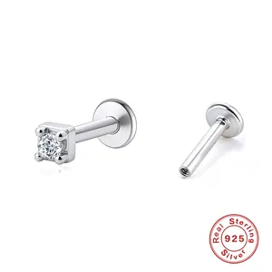 Clou d'oreille minimaliste en argent sterling S925 avec un zircon rond transparent