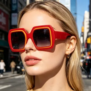Lunettes De Soleil Carrées Matériau PC Protection UV400 Mode Rétro Femmes Pour Voyage Fête Extérieur Grand Cadre