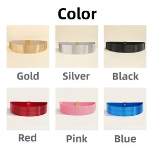 Details van meerlaagse elastische tailleriemen met metalen gespen in zes diverse kleuren