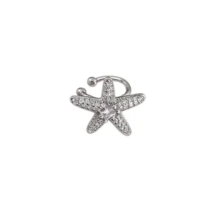 Ασημένιο σκουλαρίκι ear cuff αστερίας με κρύσταλλα για αυτιά χωρίς τρύπες, μοντέρνο κόσμημα.