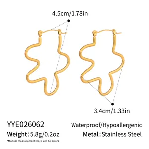 Wavy stainless steel hoop earrings size guide 4.5cm by 3.4cm hypoallergenic detail