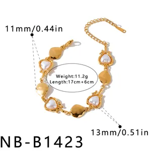 Detailed view of the 18k gold heart pearl bracelet with weight and size specs