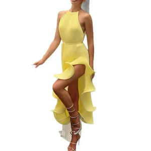 Robe longue plissée dos nu jaune avec fente et volants élégants pour femme en été