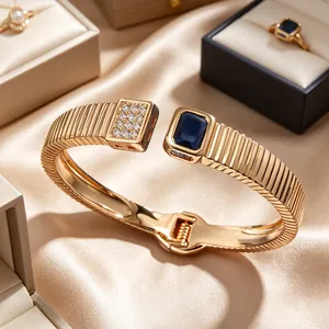 Vintage Alloy Rhinestone Open Bangle For Women Elegant Geometric Square Stone Textured Gold Plated Cuff Bracelet Fashion Jewelry