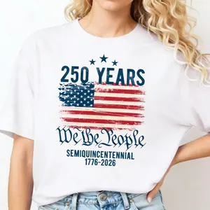 T-shirt blanc femme avec graphique drapeau USA pour le 250ème anniversaire