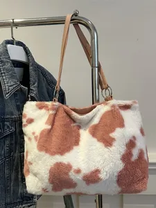Plüsch Schultertasche mit rosa Kuhmuster aus hochwertigem Kunstfell für Damen