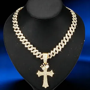Collier hip-hop pour homme avec pendentif croix couronne doré et cristaux brillants