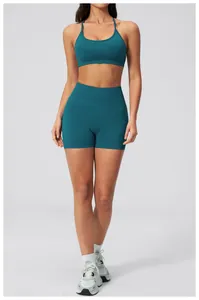 Détail du short de yoga sans couture taille haute bleu canard avec ceinture côtelée