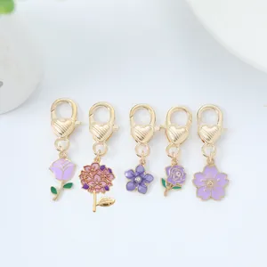 Porte-clés Fleur Frais Émail Goutte d'Huile Alliage de Zinc Muguet Rose Tournesol Charme de Sac Pour Femmes Filles Accessoire