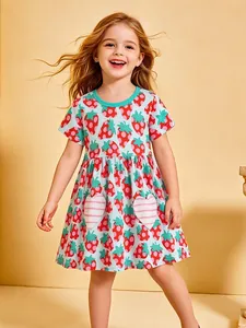 Robe en Coton à Imprimé Fraise pour Petites Filles Robe de Princesse à Manches Courtes avec Poches en Coeur Vêtements d'Été