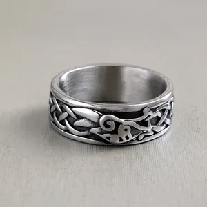 Bague corbeau viking vintage en acier inoxydable avec motifs de nœuds celtiques