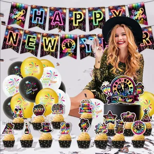Kit décoration fête Nouvel An 2027 avec bannières ballons et pics pour gâteaux