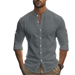 Chemise en coton et lin gris pour homme à col mao, coupe ajustée et manches retroussables