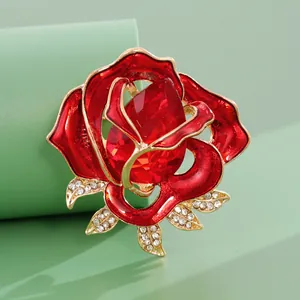 Vintage Baroque Crystal Rose Brooch For Women Gold Plated Alloy Enamel Flower Breastpin For Suits Sweaters Wedding Party Jewelry