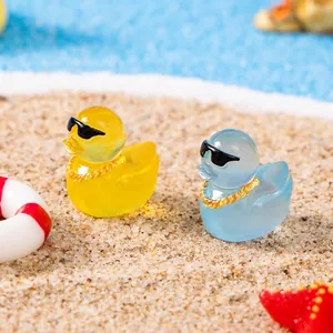 Mini resin ducks with sunglasses and gold chains for micro landscape decoration