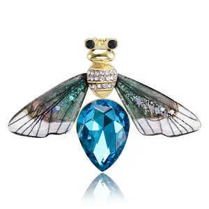 Cute Crystal Bee Brooch For Women Alloy Insect Shape Rhinestone Pins For Suits Hats Scarves Fashion Jewelry Accessories