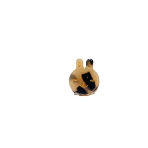 Mini acetic acid rabbit hair claw clip with tortoiseshell pattern and gold expression