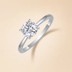 Anello Solitario Minimalista in Argento Sterling 925 Moissanite Per Donna Incastonatura a Quattro Griffe Fidanzamento Matrimonio Anello