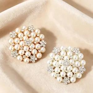 Elegant Round Flower Cluster Brooch Pin With Faux Artificial Pearl Rhinestone Alloy Scarf Buckle For Women Coat Qipao Accessory