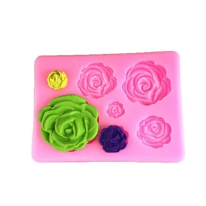 Stampo in silicone rosa con 6 rose per decorazioni in fondant e saponi fatti a mano