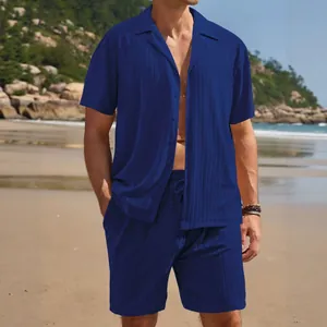 Ensemble d'été pour hommes bleu foncé avec chemise à manches courtes et short côtelé