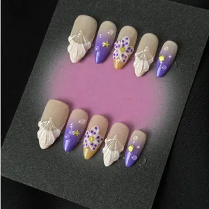 3D Blumen Press On Nails Französischer Verlauf Mandel Künstliche Harz Maniküre Elegante Lila Blüten Für Damen