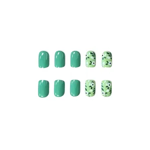 Set di unghie finte corte quadrate color petrolio scuro con motivi floreali bianchi
