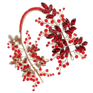 Serre-tête baroque aux strass rouges et branches dorées faites à la main pour mariée