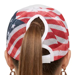 Casquette de baseball délavée avec drapeau US et maille croisée pour queue de cheval