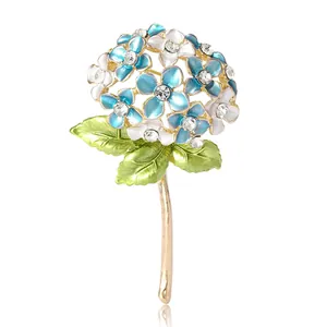 Elegant Hydrangea Flower Brooch for Women Alloy Enamel Drip Oil Rhinestone Floral Pin Wedding Banquet Fashion Jewelry Gift