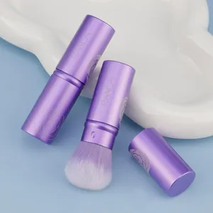 Pennello trucco retrattile viola con motivo a rose 3D per cipria e fard