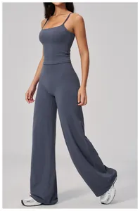 Ensemble de yoga bleu gris pour femme avec débardeur à bretelles et pantalon large