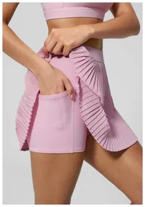 Detailansicht der Innenhose mit praktischer Tasche am rosa plissierten Tennisrock