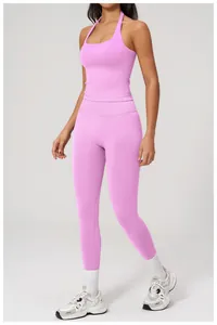 Detailed knit texture and high waistband on lilac seamless yoga leggings