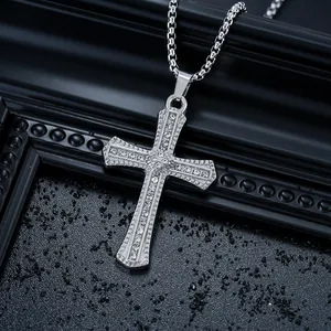 Collier Pendentif Croix Mode Pour Hommes Femmes Acier Inoxydable Zircone Bijoux Hip Hop Religieux Chaîne Argentée