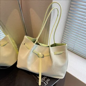 Women's Minimalist Woven PU Leather Tote Bag Large Capacity Shoulder Bag With Buckle Detail Fashion Commuting Handbag