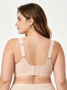U-shaped back design of seamless nude bra with four-row hook and eye closure