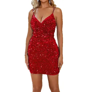 Elegante mini abito rosso con paillettes, scollo a V e vestibilità slim da donna