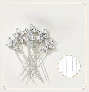Dettaglio di 6 forcine per capelli con strass a goccia d'acqua e ago a onda ondulata