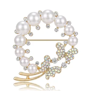 Élégante Broche Papillon en Alliage avec Künstliche Perles d'imitation pour Femmes Couronne Incrustée de Strass pour Mariage Banquet