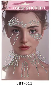 Vue détaillée du set de bijoux de visage et de cou GEM STICKER avec motifs en strass