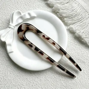 Elegant tortoiseshell pattern U-shaped resin hair fork for versatile bun styling