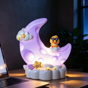 Luce Notturna in Resina Unicorno Luna Cartone Animato Ornamento Cielo Stellato Fantastico Decorazione Tavolo per Camera da Letto Regalo