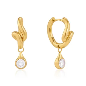 18k vergulde golvende oorringen met waterdruppel zirkonia hangers voor dames