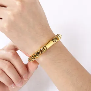 Bracelet gourmette doré en acier inoxydable pour homme avec une plaque rectangulaire
