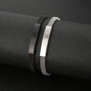 Joncs ouverts minimalistes en maille d'acier inoxydable en finitions noir et argent