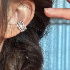 Manchette d'oreille élégante en zircon style dentelle française pour oreilles non percées