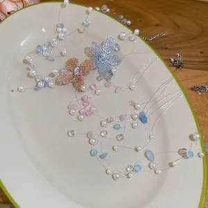 Süße sommerliche mehrlagige Perlen- und Steinkette im eleganten Feen-Stil