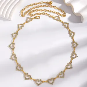 Ceinture chaîne de taille dorée élégante en forme de cœur avec strass pour robes
